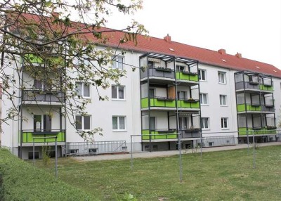 Sanierte 3-Raum-Wohnung - große Dusche & großer Balkon