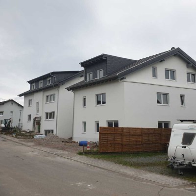 Exklusive Neubau Mietwohnung OG 5,5 Zimmer, Balkon, Einbauküche, PV