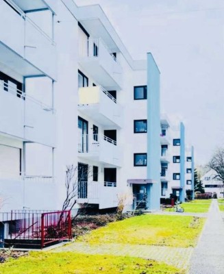 leerstehende 3-Zimmer-Wohnung direkt am Kuhsee
