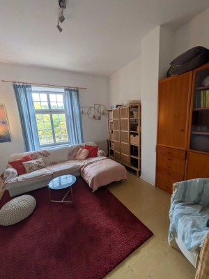 idyllische 2-Zimmer-Wohnung mit Terrasse und EBK