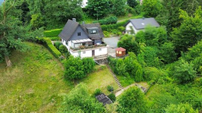 Overath-Rott:
Freistehendes Einfamilienhaus in beliebter Höhenlage
