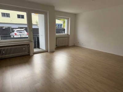 Top Lage! Helle 1 Zimmer Wohnung mit Balkon im Neusser Zentrum