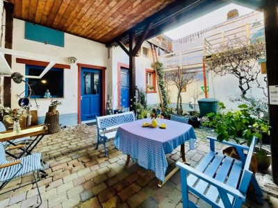 Rarität: Altstadtidyll mit Innenhof und Dachterrasse - 
in Domnähe