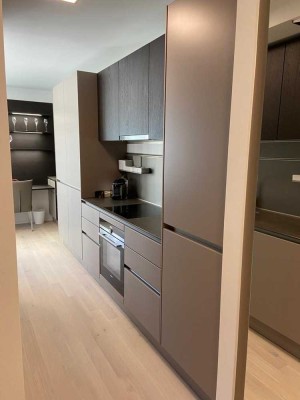 Neu! Stilvolle Wohnung mit Ost-Ausrichtung, möbliert und voll ausgestattet von Privat