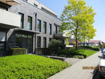 Helle Designer-Wohnung mit EBK in MG-Hardt