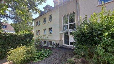 Rheinnähe: Barrierefreie 3ZKDB in Bonn-Oberkassel mit EBK, Terrasse und Gartenzugang