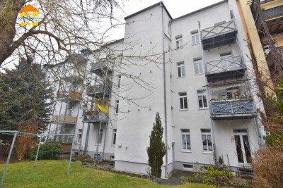 Wohnen in ruhiger Seitenstraße mit Balkon!