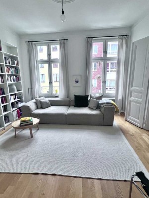** ALTBAUTRAUM MIT HOHEN DECKEN IN UNTERBILK ** HOCHWERTIGE 112,5 QM MIT GR. BALKON & EINBAUKÜCHE**