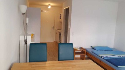 Möbliertes Apartment direkt gegenüber der Uni.