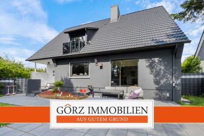 Familienidyll in Elmshorn: Sanierte Immobilie mit moderner Küche, Garten und Garage