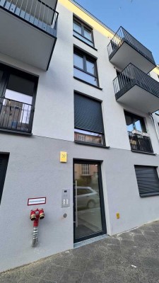 Erstbezug! Möblierte Neubauwohnung mit 2 Zimmern und großzügiger Terrasse in Berlin-Mariendorf