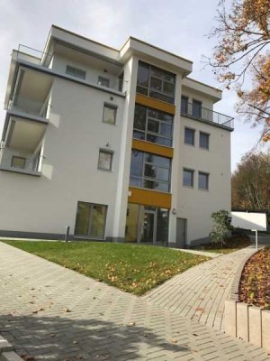 Exklusive 3-Raum-Wohnung mit Balkon und EBK