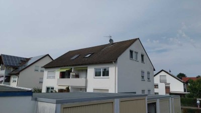 Charmante 3-Zimmer Wohnung im 1. OG mit Balkon