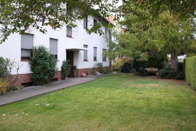 Gepflegte 2-Zimmer-DG-Wohnung mit EBK in Bad Oeynhausen