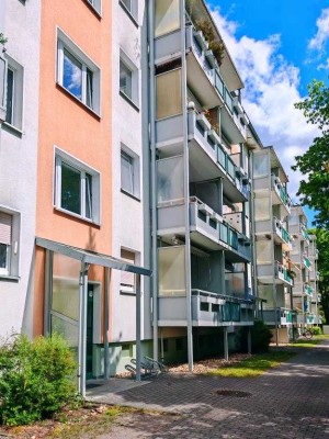 Bezugsfertige 3-Raumwohnung mit Balkon und Blick ins Grüne