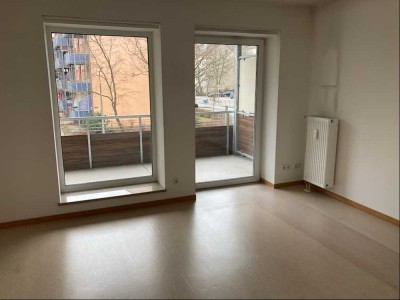 Hübsche Dreizimmer Sozialwohnung EOF II gefördert mit Balkon in U-Bahn Nähe!