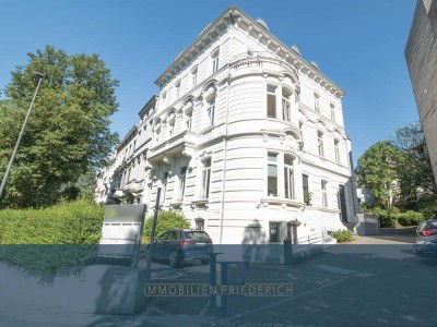 FRIEDERICH: Historisches & repräsentatives Wohn - / Geschäftshaus in exponierter Stadtlage