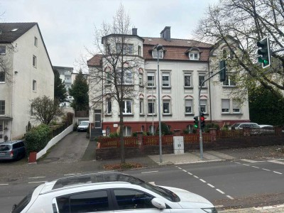 Gepflegtes Mehrfamilienhaus mit 6 großen Wohnungen und Gewerbeeinheit in der Parkstraße