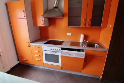 Schöne geräumige 2-Zimmer-Wohnung als Anlage zu kaufen