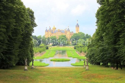 3-Raum Wohnung mit Balkon, Schloßgartenallee