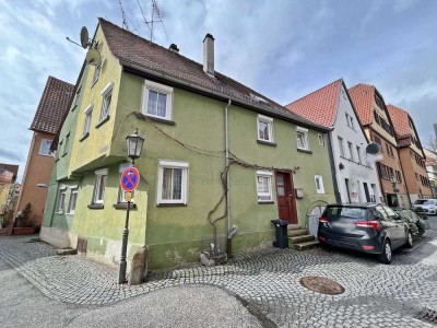Teilrenoviertes Altstadthaus mit Möglichkeiten