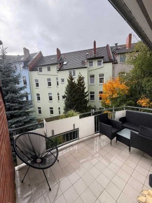 Helle voll möbliert Whg. mit Balkon und EBK in Hamburg-St. Georg