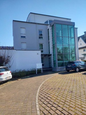 Helle und großzügig geschnittene 2,5-Zimmer Wohnung in gesuchter Wohnlage von Bad Kreuznach-Nord