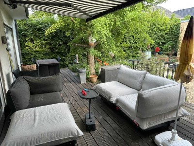 Wohnhaus mit Praxis/Büro/Einliegerwohnung