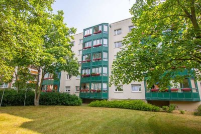 In der Herrichtung! 3- Raumwohnung mit Balkon...