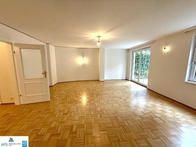 absolute Grünruhelage - renovierte 4-Zimmer-Wohnung - 121 m² Wohnfläche - 20 m² Terrassen - eigener kleiner Garten