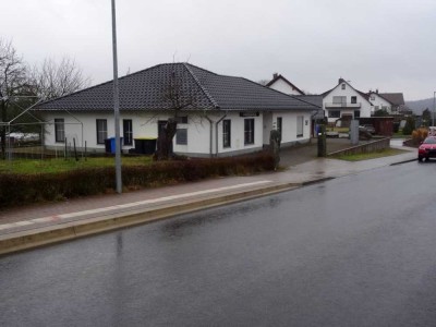 Nur 80% vom VKW für modernen EFH-Bungalow in Frielendorf. PROVISIONSFREI !