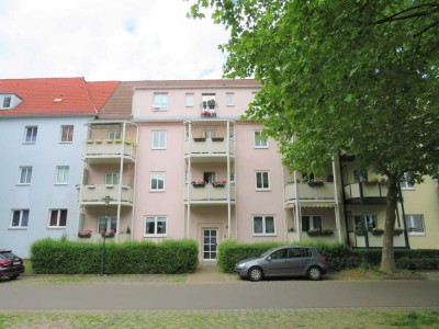 Helle Dachgeschoss-Wohnung in Seenähe!