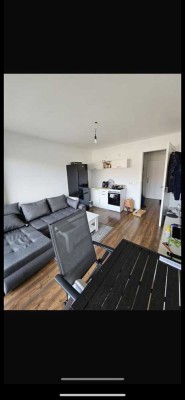 Stilvolle, vollst. renovierte 1-Zimmer-Wohnung mit lux. Innenausstattung mit Balkon und EBK