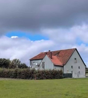 Familienfreundliches Mehrgenerationenhaus m. viel Platz und großem Grundst.