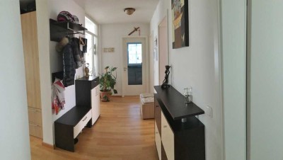 Helle 4-Zimmer-Wohnung mit Süd-West Balkon