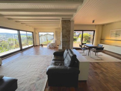 Helle, großzügige Wohnung mit Traum-Aussicht, großem Garten und 6 Zimmern in Bestlage des Odenwalds