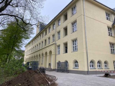 Moderne 2.5 Zimmer Wohnung in der ehemaligen Schule Bärendelle