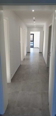 4-Zimmer-Wohnung mit 2 Balkone im Reutlingen (Achalm)