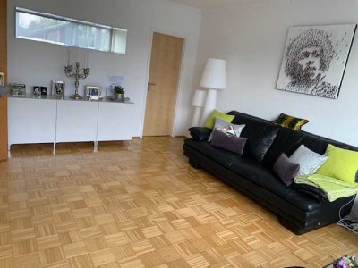 Top! Lichtdurchflutete 3-Zimmer-Wohnung mit Süd-Loggia und Einbauküche in Kirchhörde