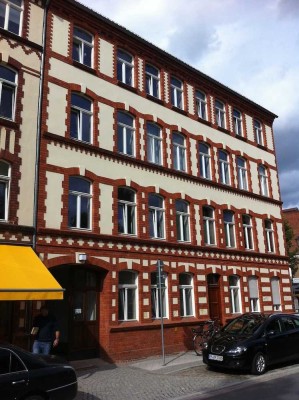 Frisch renovierte 3-Zimmer Wohnung mit Balkon im 3. OG (5 Minuten zum Hbf)