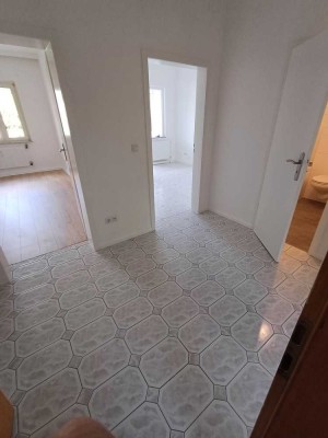 Schöne, kernsanierte 2-Zimmer-Wohnung in Oberhausen. Besichtigungstermin telefonisch vereinbaren!!