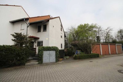 Rodgau-Dudenhofen: Schönes 2-Fam.-Haus (Reiheneckhaus) mit Gewerbeeinheit im UG in guter Lage