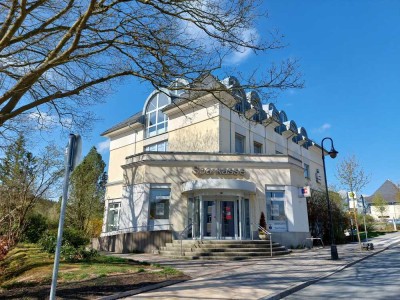 Attraktive und neuwertige 3-Zimmer-Wohnung mit gehobener Innenausstattung in Bad Elster