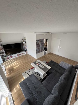 2 Zimmer Wohnung mit EBK und Balkon