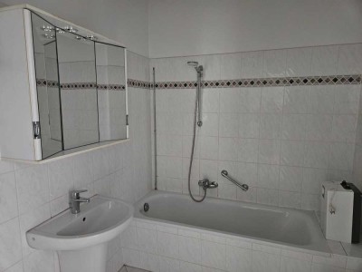 Attraktive und gepflegte 3-Raum-Wohnung mit Balkon in Markkleeberg