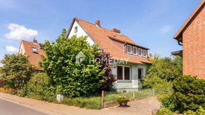 Schönes Grundstück mit Altbestand und vielfältigen Möglichkeiten in guter Lage