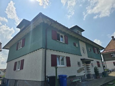Die Gelegenheit !
Gepflegtes Mehrfamilienwohnhaus
in guter Lage in Lindenberg