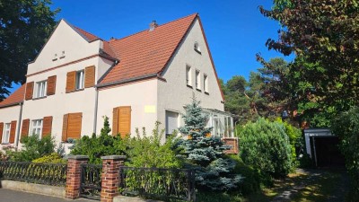 Charmante Doppelhaushälfte mit 4 Zimmern in Potsdam-Babelsberg Süd