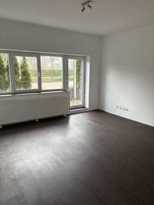 Barrierefreie (EG) in Roßdorf mit kleiner Terrasse