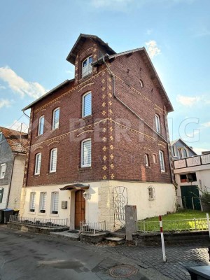 SOLIDES BACKSTEIN-EINFAMILIENHAUS  | MITTEN IN SIEGEN-EISERFELD